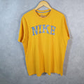 Vintage Nike Spellout Club T Shirt Men’s XL yellow Logo Swoosh Athletic C9789