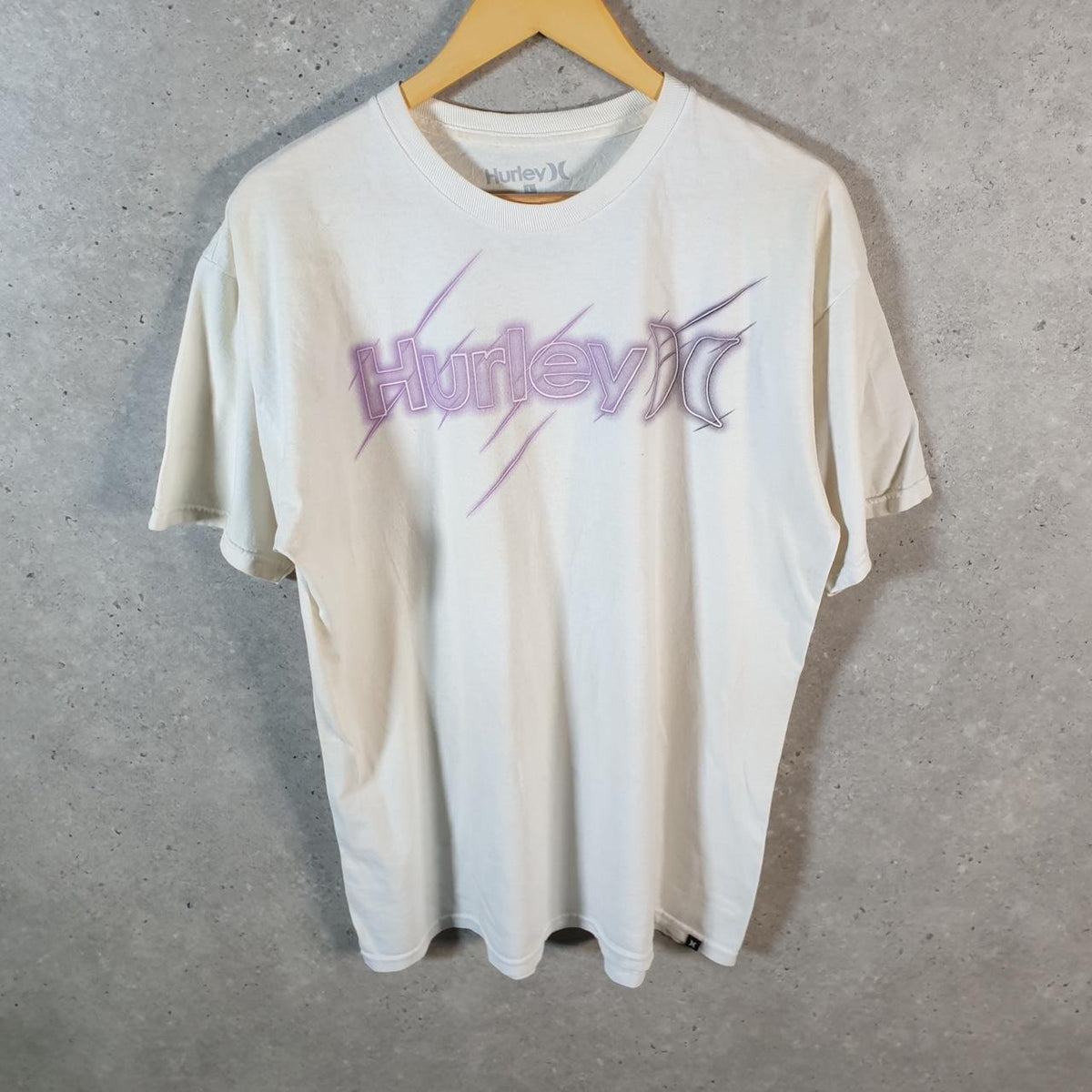 Vintage Hurley Graphic T Shirt Men’s Large White Casual Sports Logo Athletic