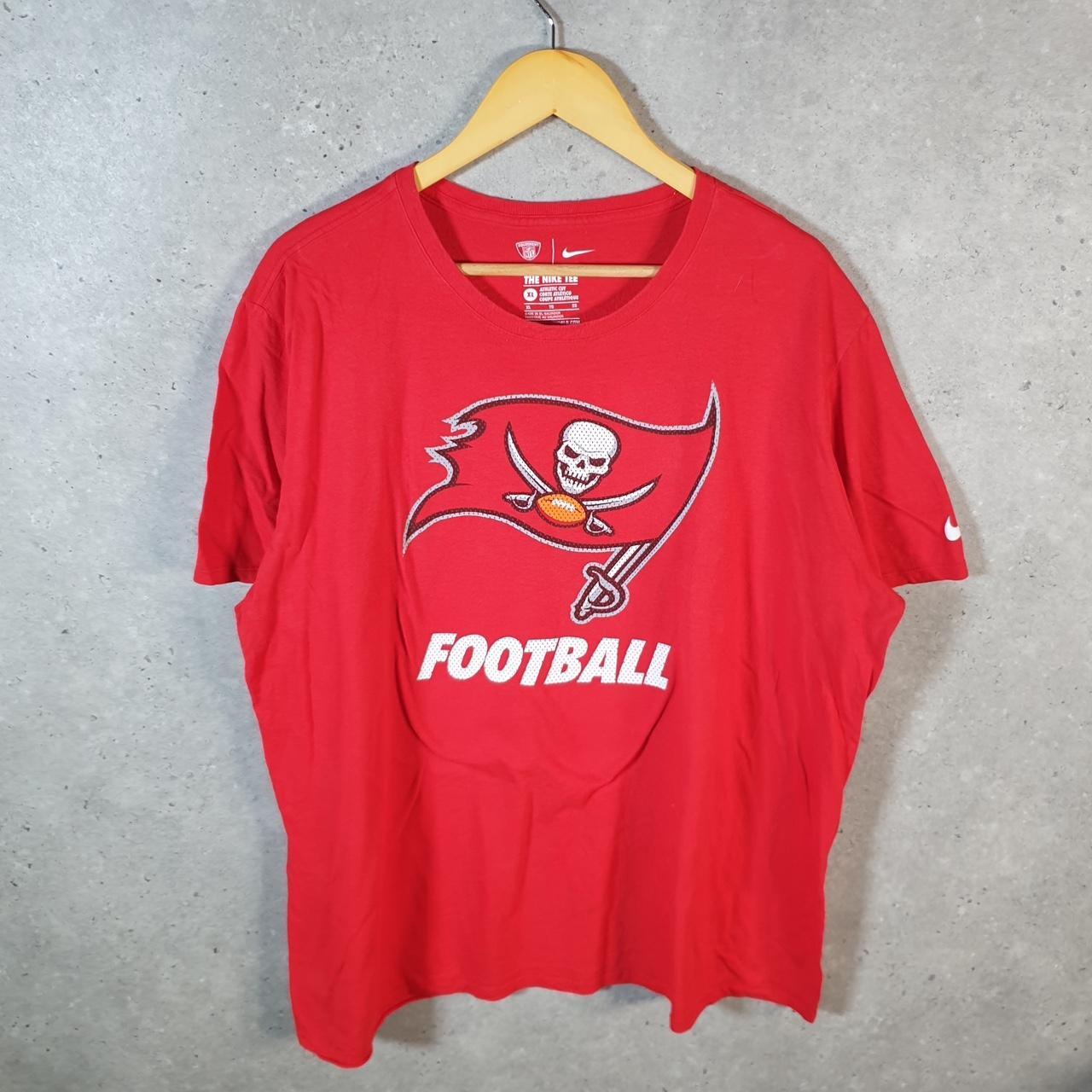 Vintage Nike NFL Tampa Bay Buccaneers T Shirt Men’s XL Red Logo Printed Swoosh Athletic