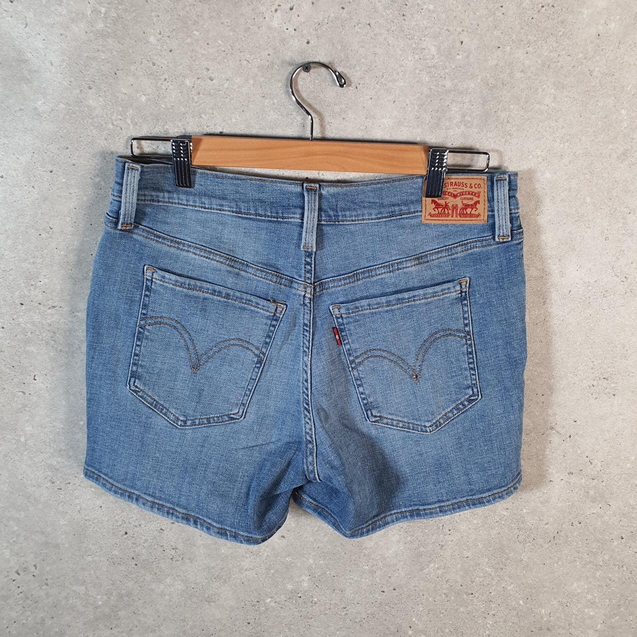 Vintage Levi’s Cut Off Baggy Shorts Jorts Cargo Womens W30 Blue Relaxed Denim