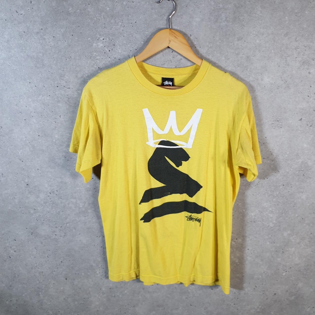 Vintage Stussy Spellout Printed T Shirt Men’s Medium Yellow Graphic Short Sleeve Big Fish Vintage
