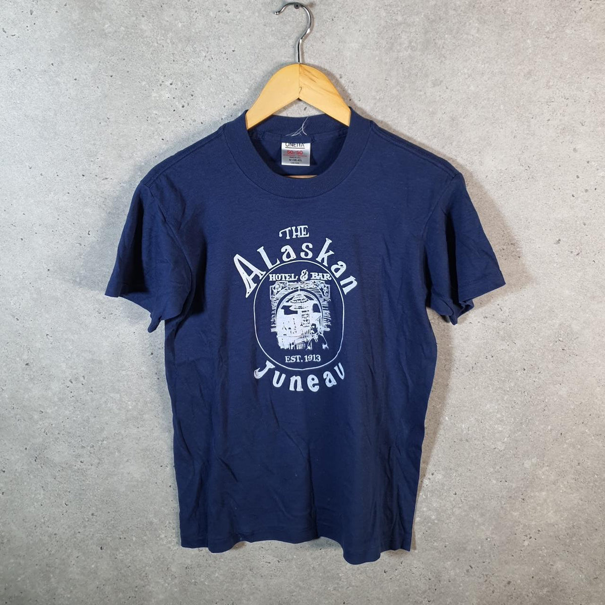 Vintage Oneita Alaska Graphic Single Stitch T Shirt Men’s Medium Blue Big Fish Vintage