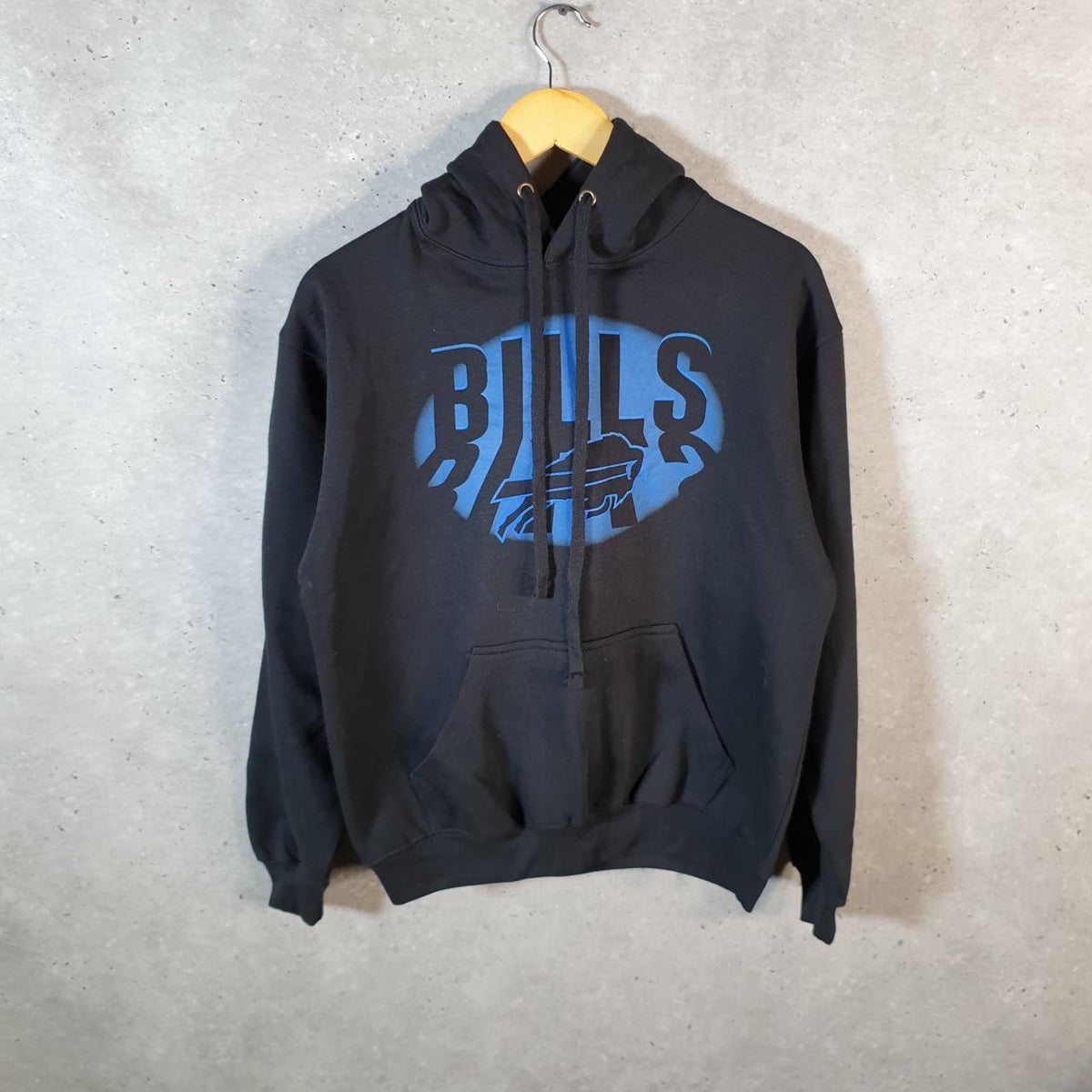 Vintage NFL Buffalo Bills Hoodie Womens Medium Black Pullover USA Pro Sport