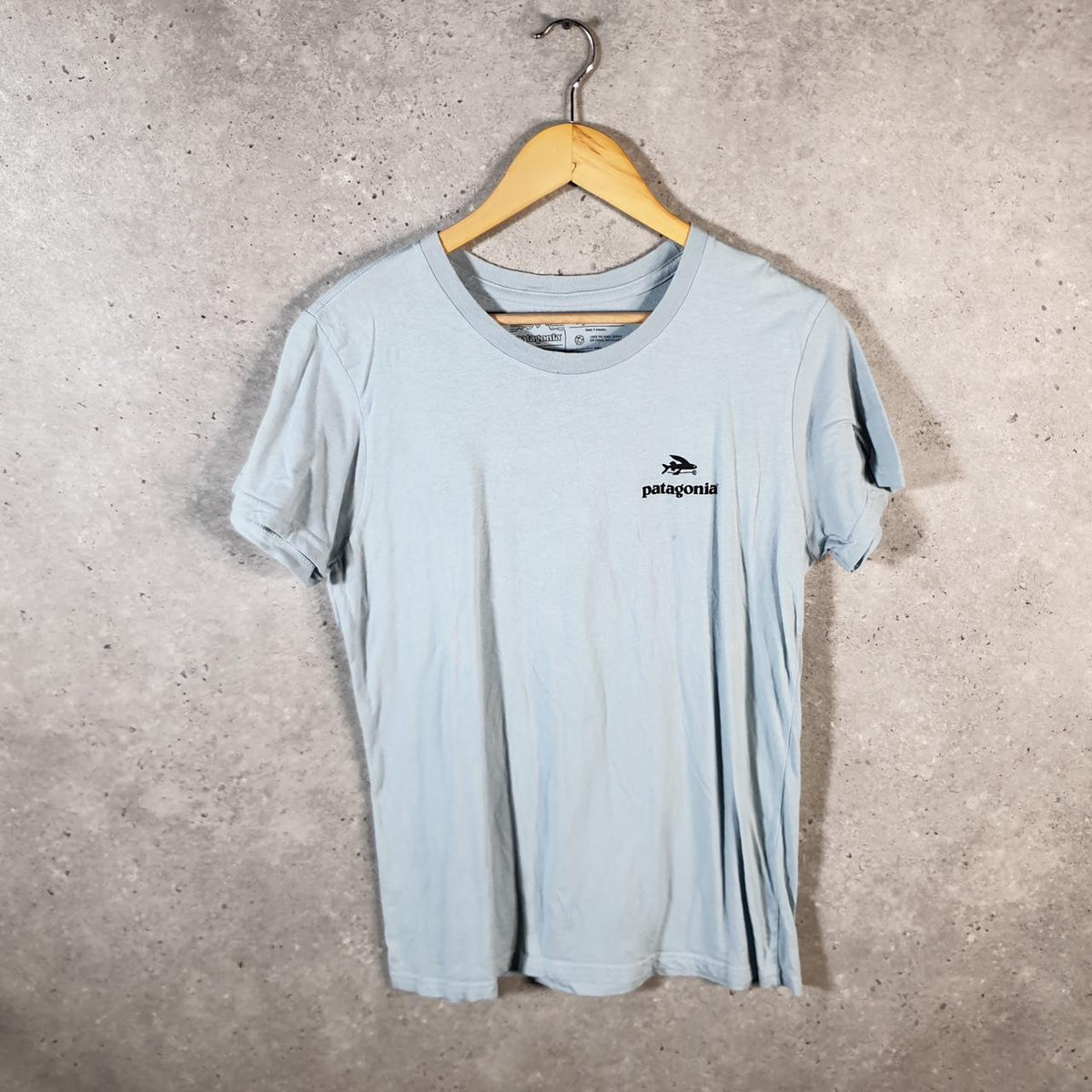 Vintage Patagonia Fish Surf Oil T Shirt Womens Large Blue Regular Fit Spellout Logo Big Fish Vintage