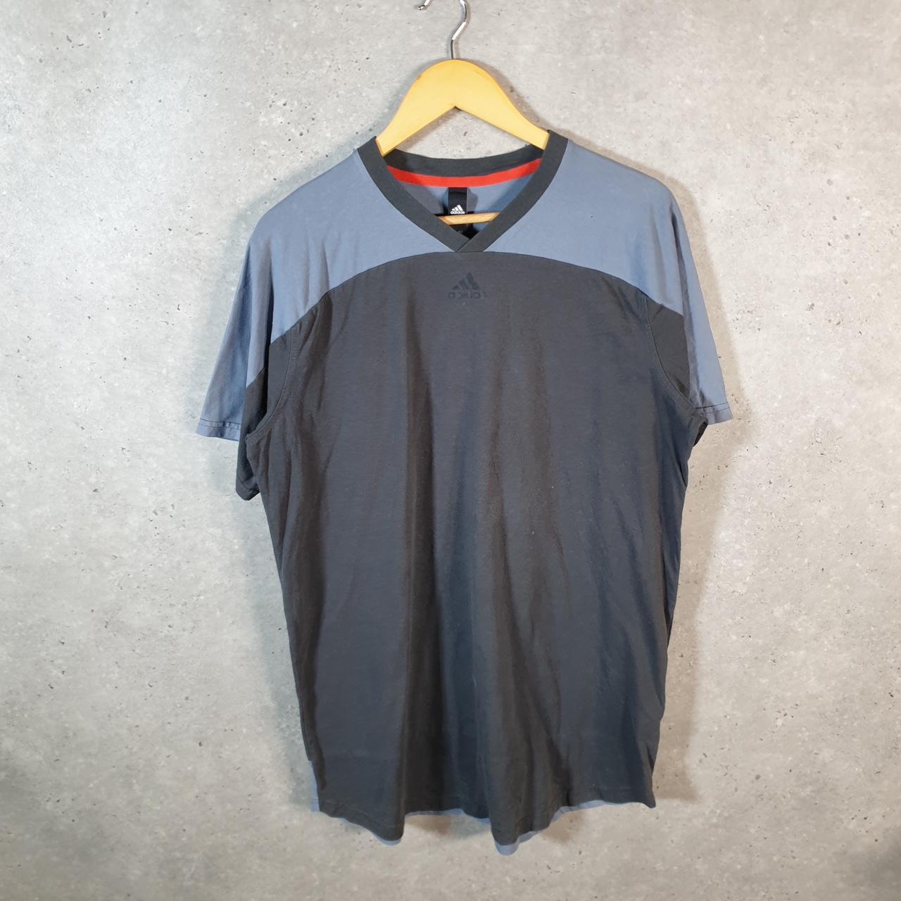 Vintage Adidas Spellout T Shirt Shirt Men’s Large Grey Three Stripes Logo Athletic C9695