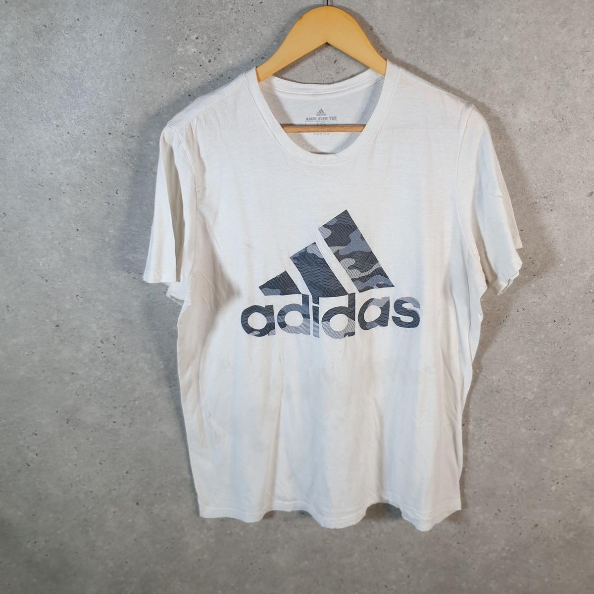 Vintage Adidas Amplifier T Shirt Shirt Men’s Large White Three Stripes Logo Athletic C9881