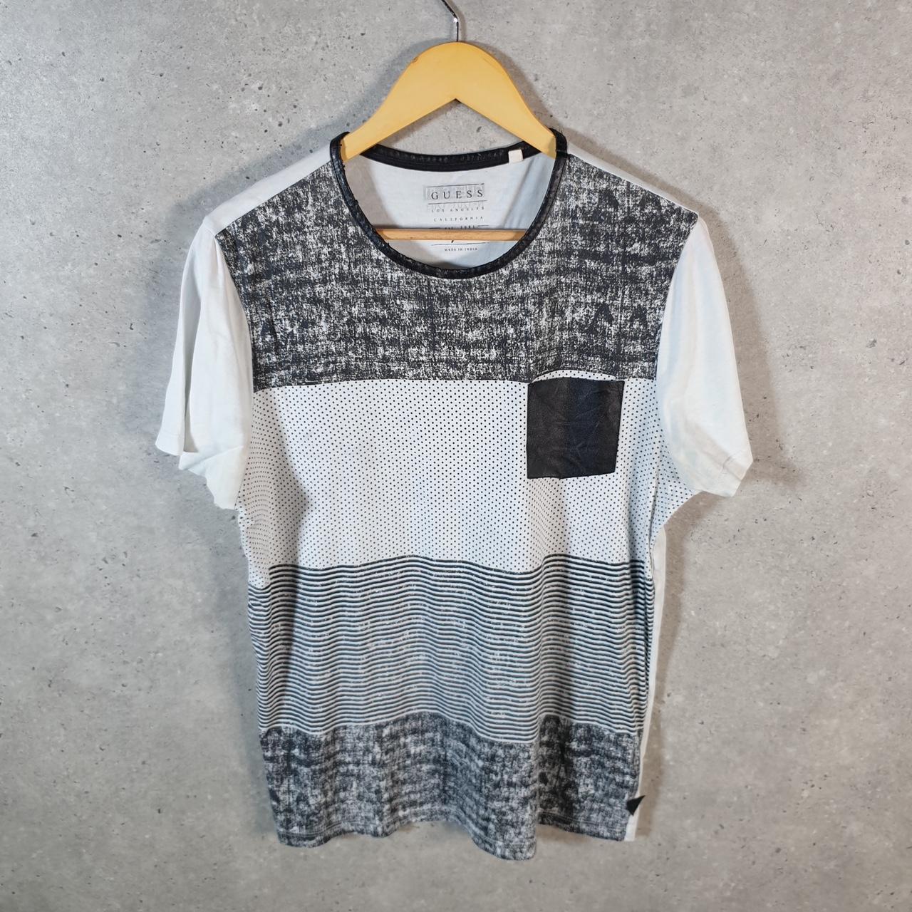 Vintage Guess Spellout Graphic T Shirt Men’s Medium White Casual Sports Logo Athletic