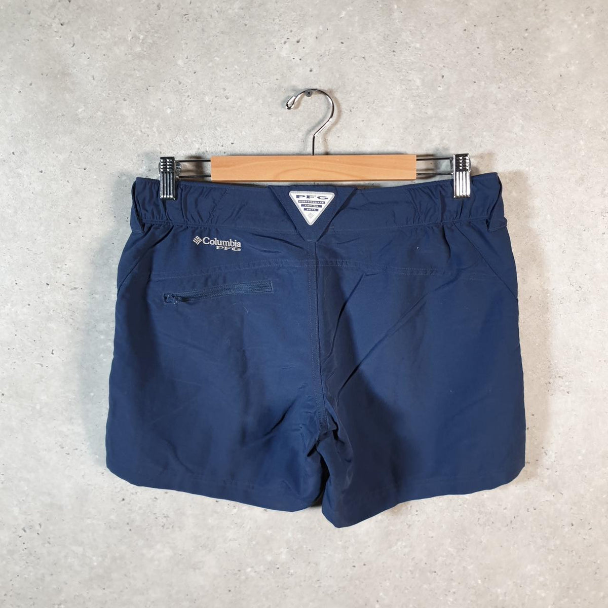Vintage Columbia Performance Fishing Gear Shorts Men’s Small Blue Athletic Hiking