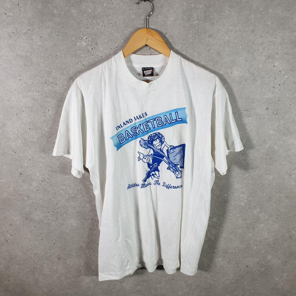 Vintage Screen Stars Best Inland Lakes Basketball USA Single Stitch T Shirt Men’s XL White Big Fish Vintage