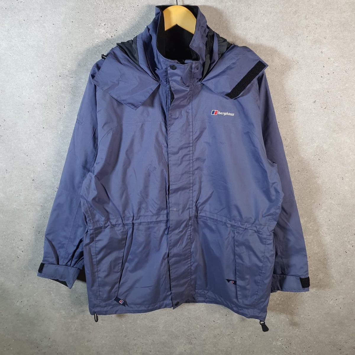 Vintage Bergahus Shell Jacket Women’s UK12 Purple Logo Full Zip Winter