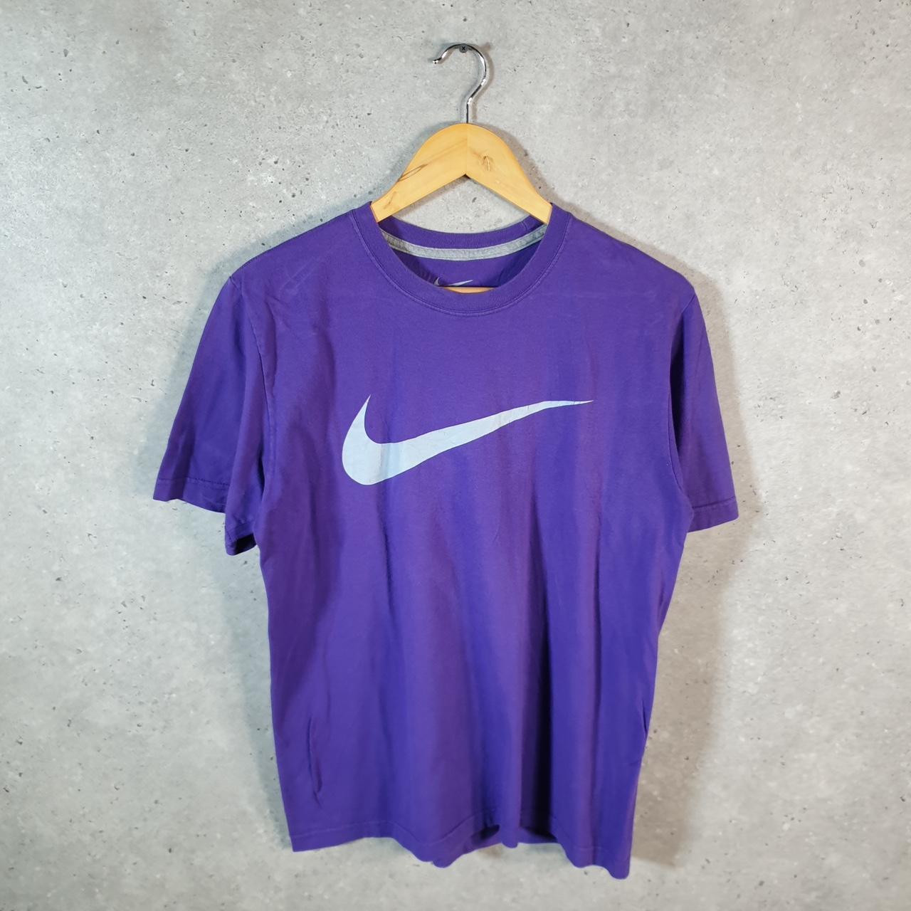 Vintage Nike T Shirt Men’s Medium Purple Printed Single Swoosh Logo Athletic C8286