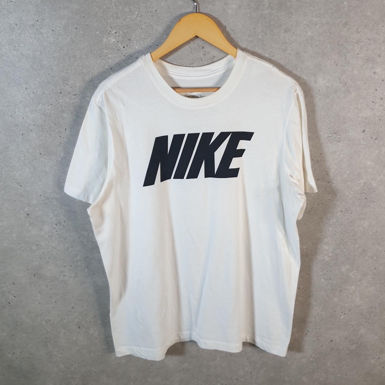 Vintage Nike Spellout T Shirt Men’s Medium White Logo Swoosh Athletic