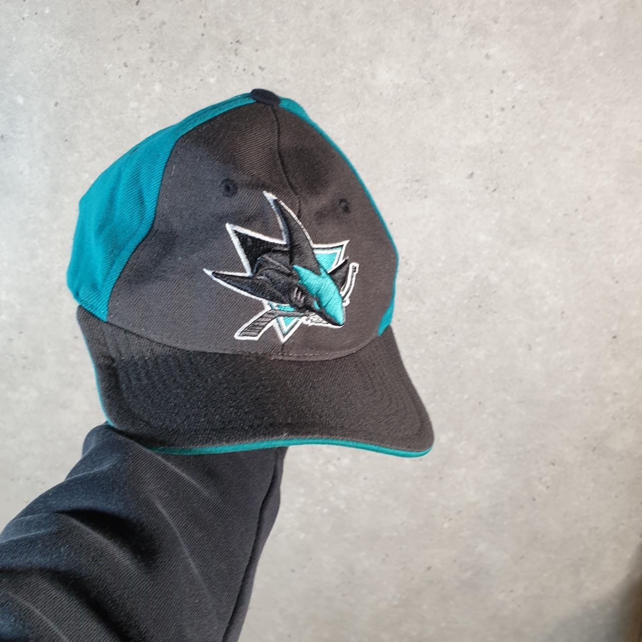 Vintage NHL San Jose Sharks Medium Cap Men’s USA Spellout Athletic C8535