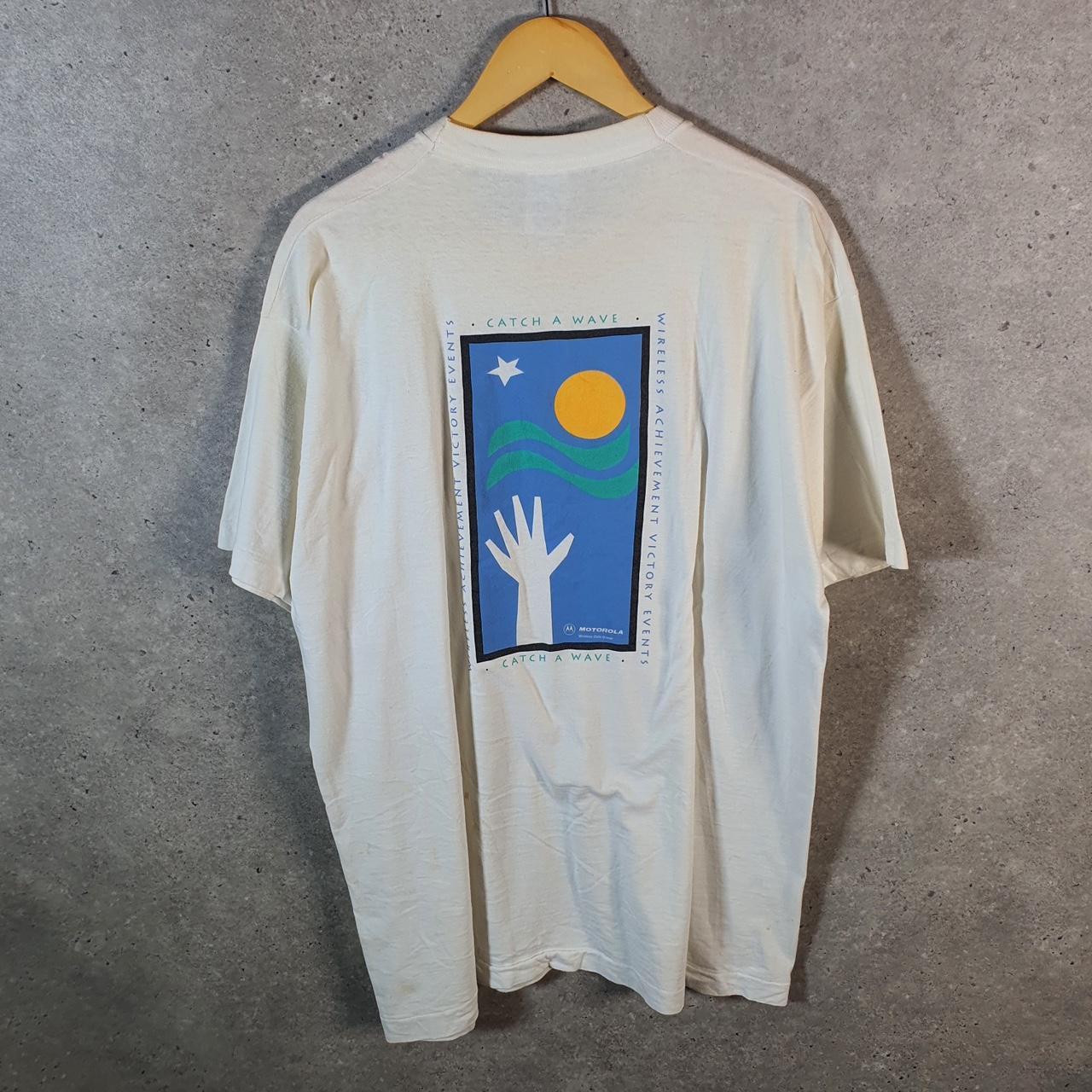 Vintage Fruit of the Loom Catch The Wave Motorola 90s USA Single Stitch T Shirt Men’s 2XL White
