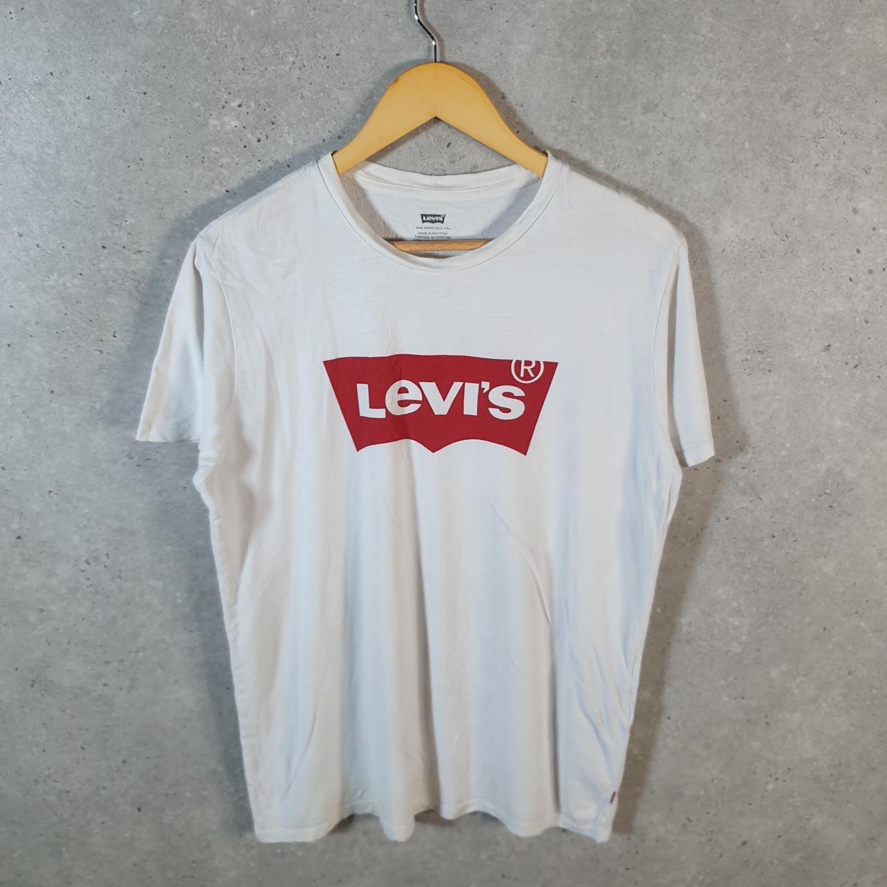 Vintage Levis Spellout T Shirt Shirt Men’s Medium White Logo Athletic Casual