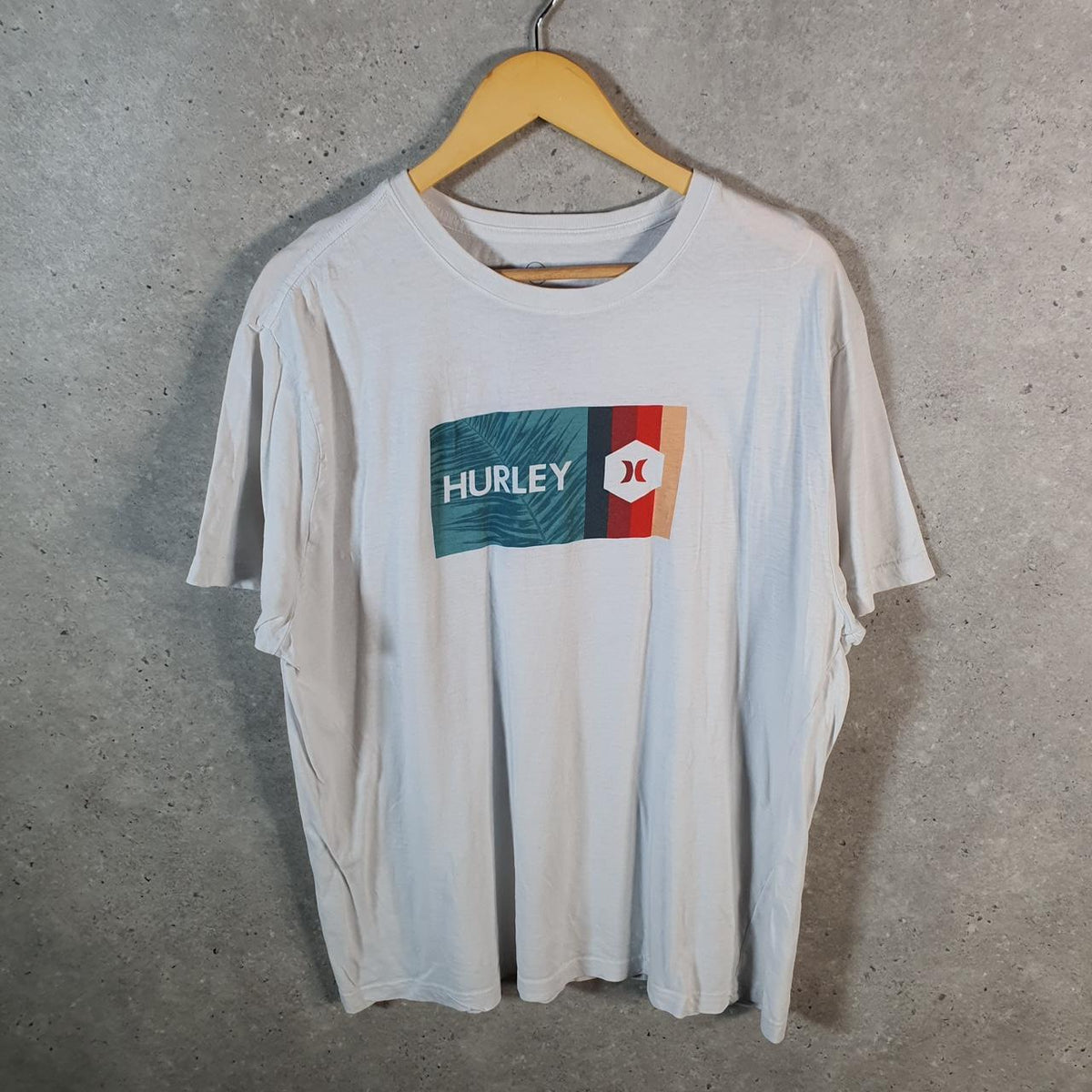Vintage Hurley Graphic T Shirt Men’s White Large Casual Sports Logo Athletic