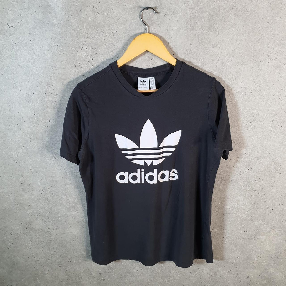 Vintage Adidas Spellout Trefoil Retro T Shirt Womens Large Black Logo Athletic