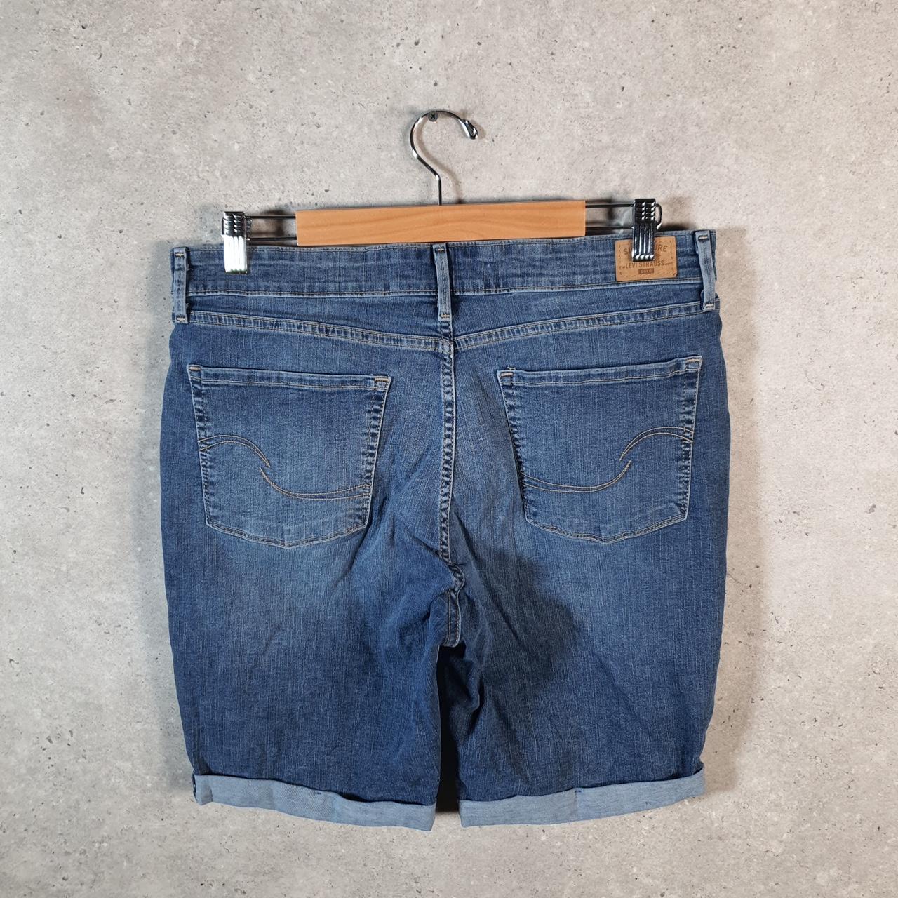 Vintage Levi’s Mid Rise Bermuda Short Baggy Shorts Jorts Cargo Womens W32 Blue Relaxed Denim A4585