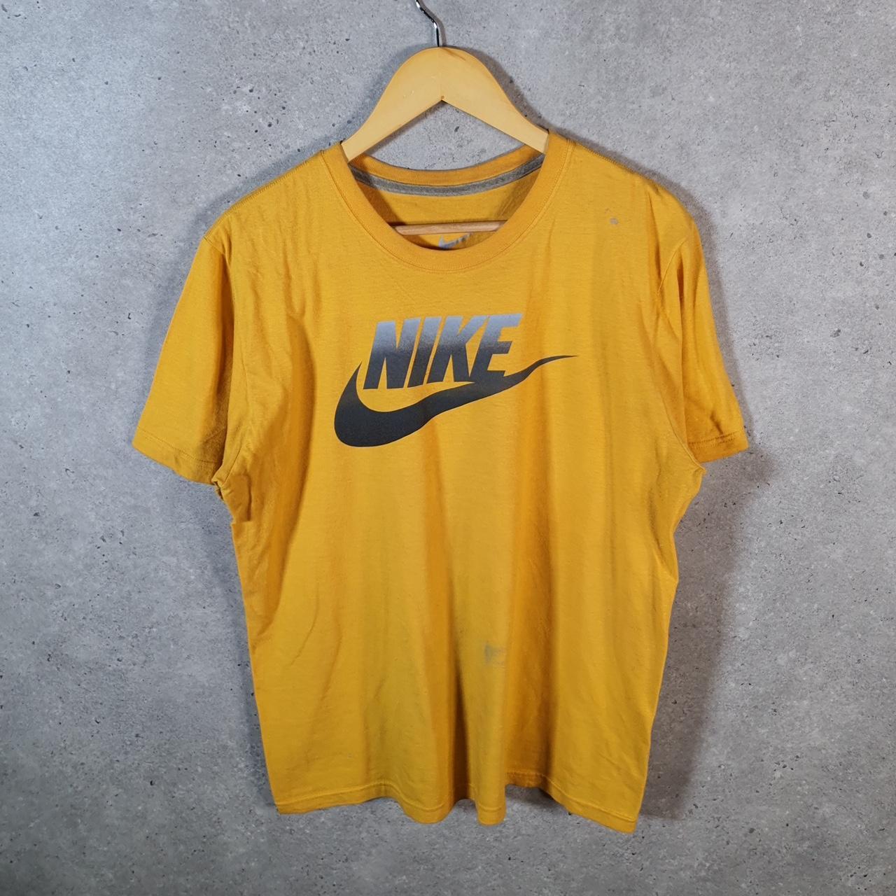 Vintage Nike Club Spellout T Shirt Mens Medium Yellow Logo Swoosh Athletic