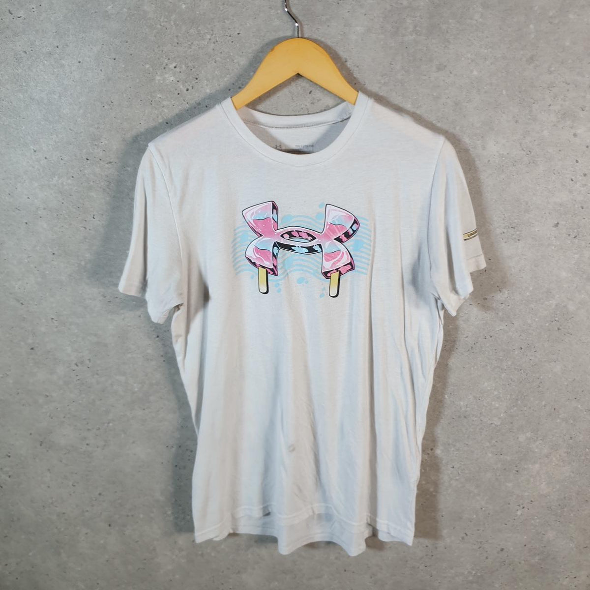 Vintage Under Armour Spellout T Shirt Shirt Youth XL White Loose Heat Gear Athletic