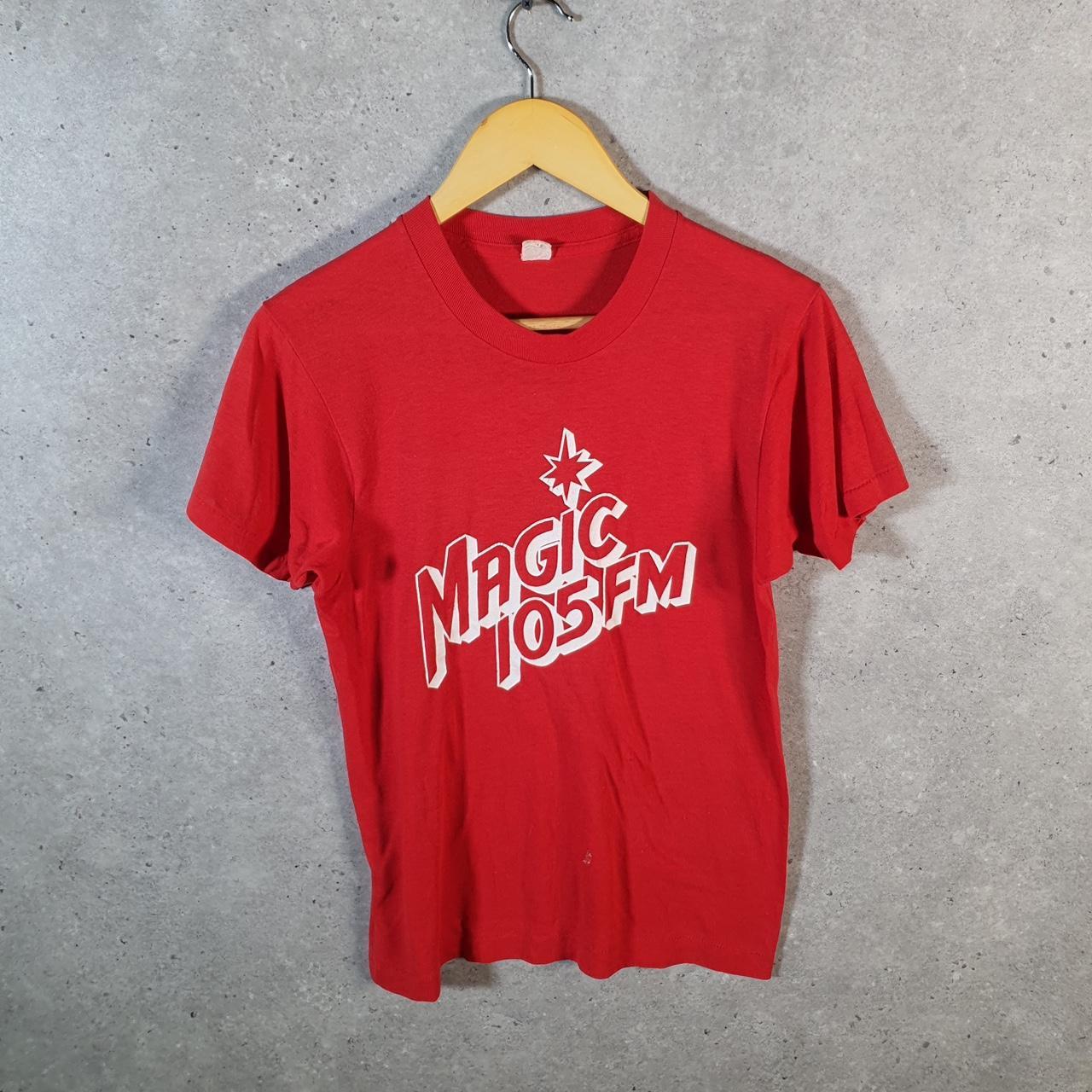 Vintage Screen Stars Magic 105FM 90s USA Single Stitch T Shirt Men’s Small Red