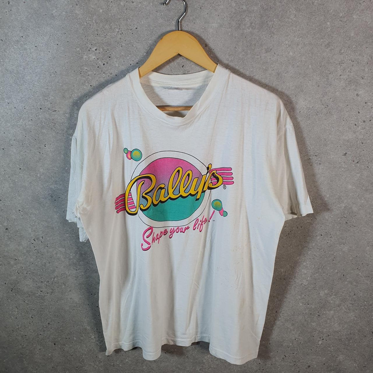 Vintage Ballys Shape Your Life Graphic 90s USA Single Stitch T Shirt Men’s Medium White C9506