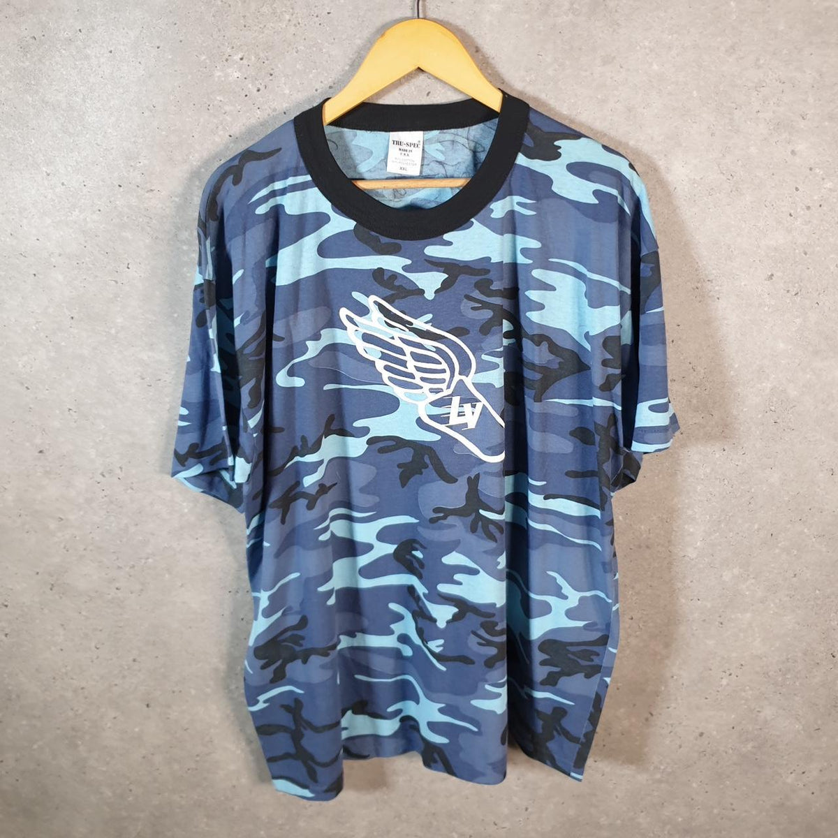 Vintage Tru Spec The Hunt is Over 2006 USA Single Stitch T Shirt Men’s XL Blue