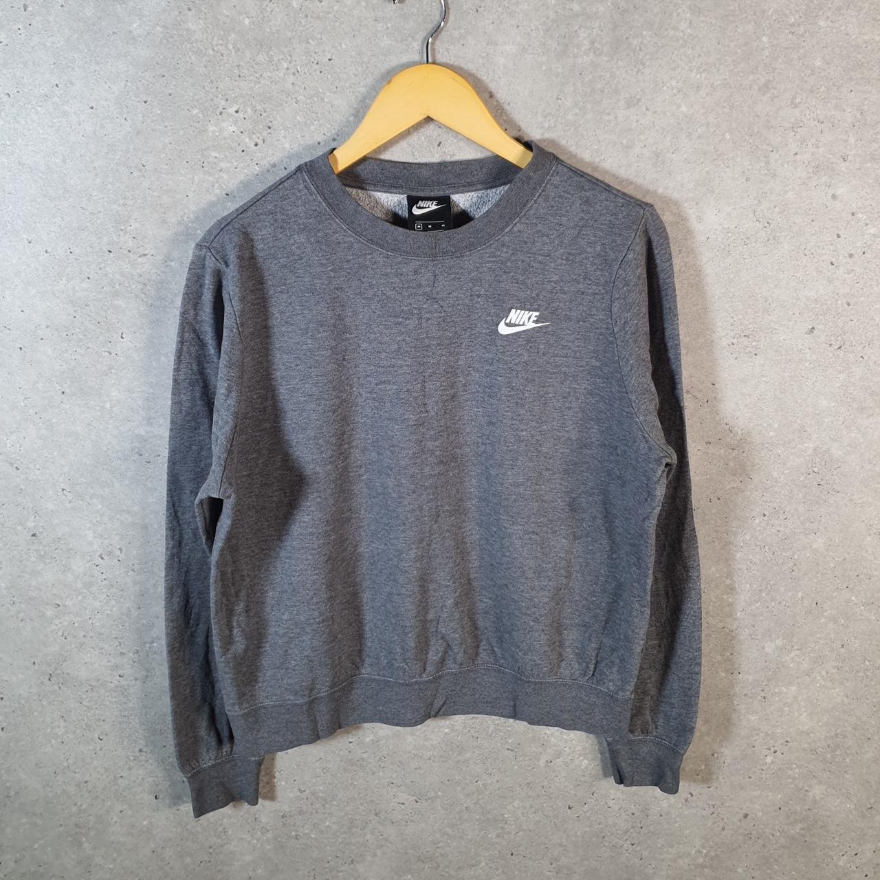 Vintage Nike Club Sweatshirt Womens Medium Grey Swoosh Y2K Pullover Logo