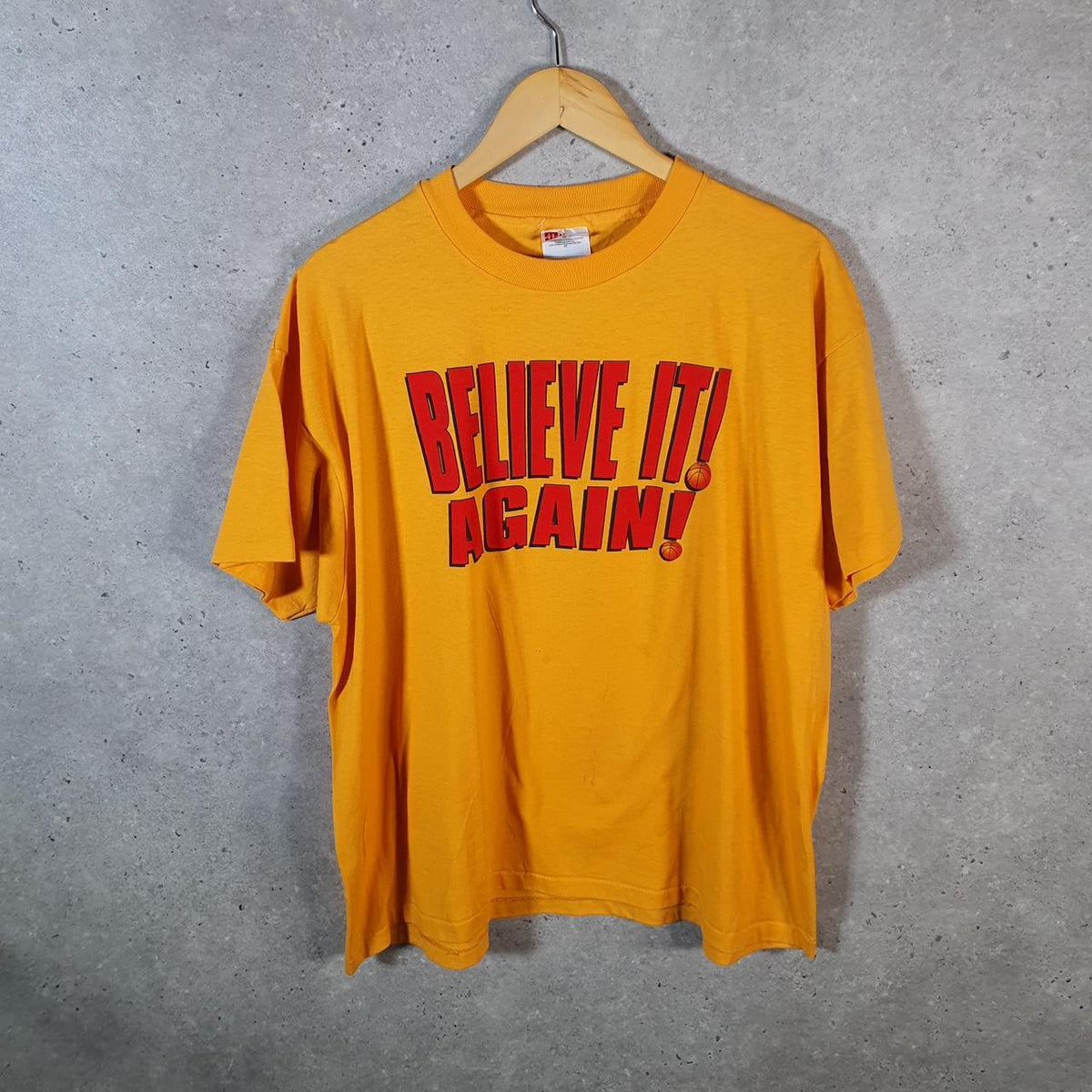 Vintage Hanes 50/50 Heavyweight Basketball USA Single Stitch T Shirt Men’s XL Orange Big Fish Vintage