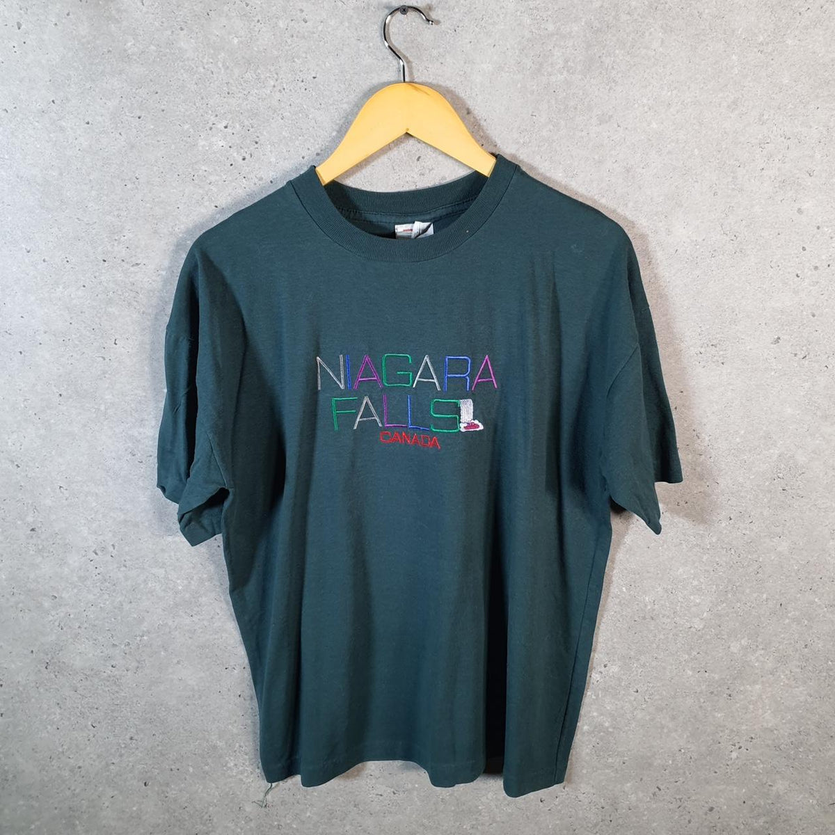 Vintage WorldPro Niagara Falls Canada Embroidered 90s USA Single Stitch T Shirt Men’s Medium Green