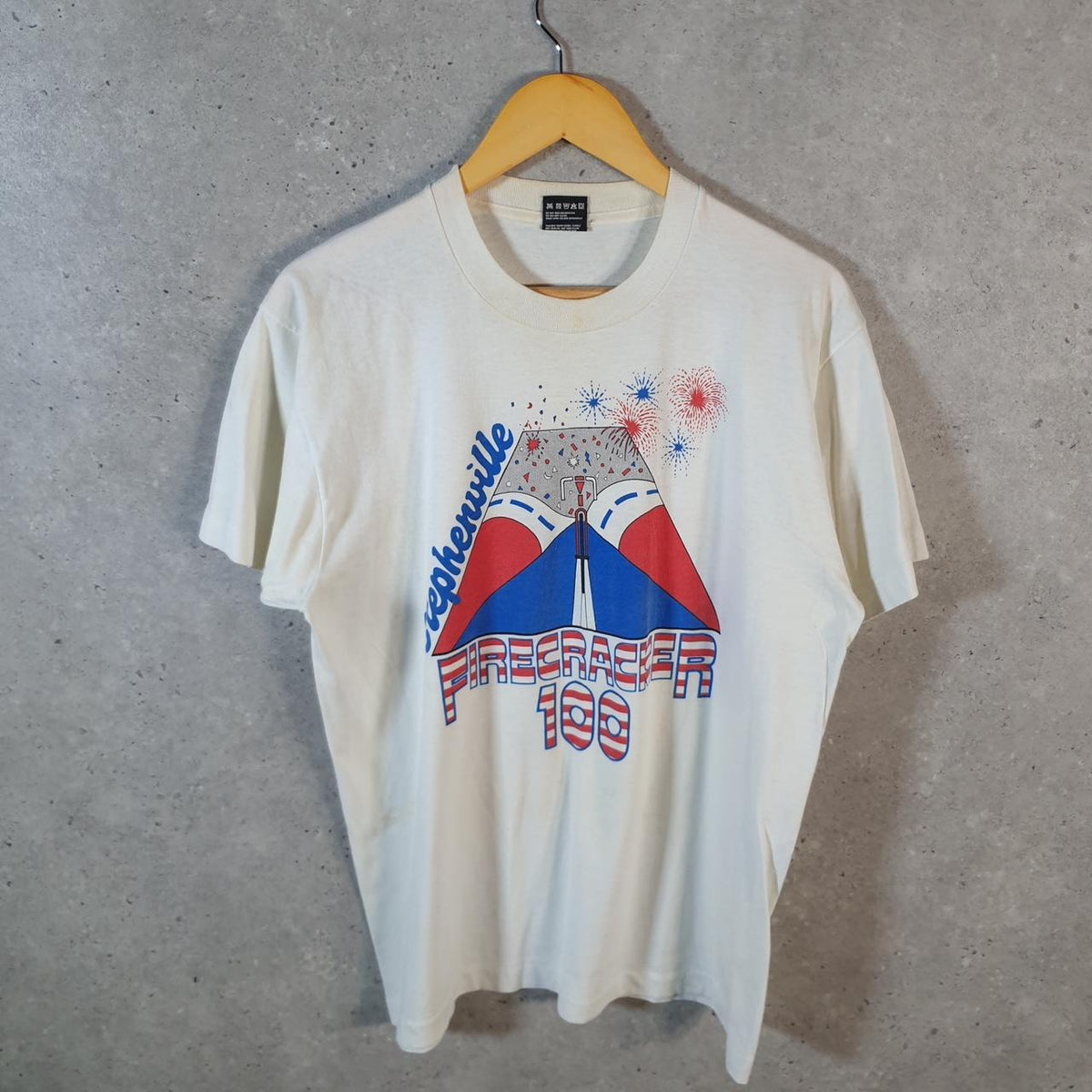 Vintage Fruit of the Loom Stephenville Firecracker 90s Single Stitch T Shirt Men’s Large White C8943