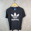 Vintage Adidas Trefoil T Shirt Men’s Medium Black Spellout Logo Athletic
