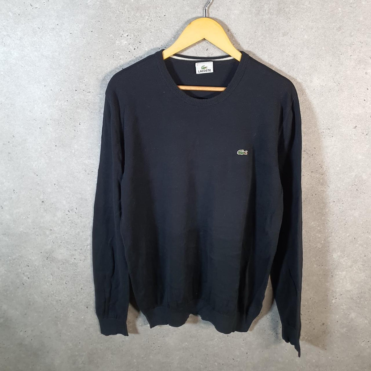 Vintage Lacoste Sweatshirt Men’s Large Black Pullover Logo Y2K Jumper Logo