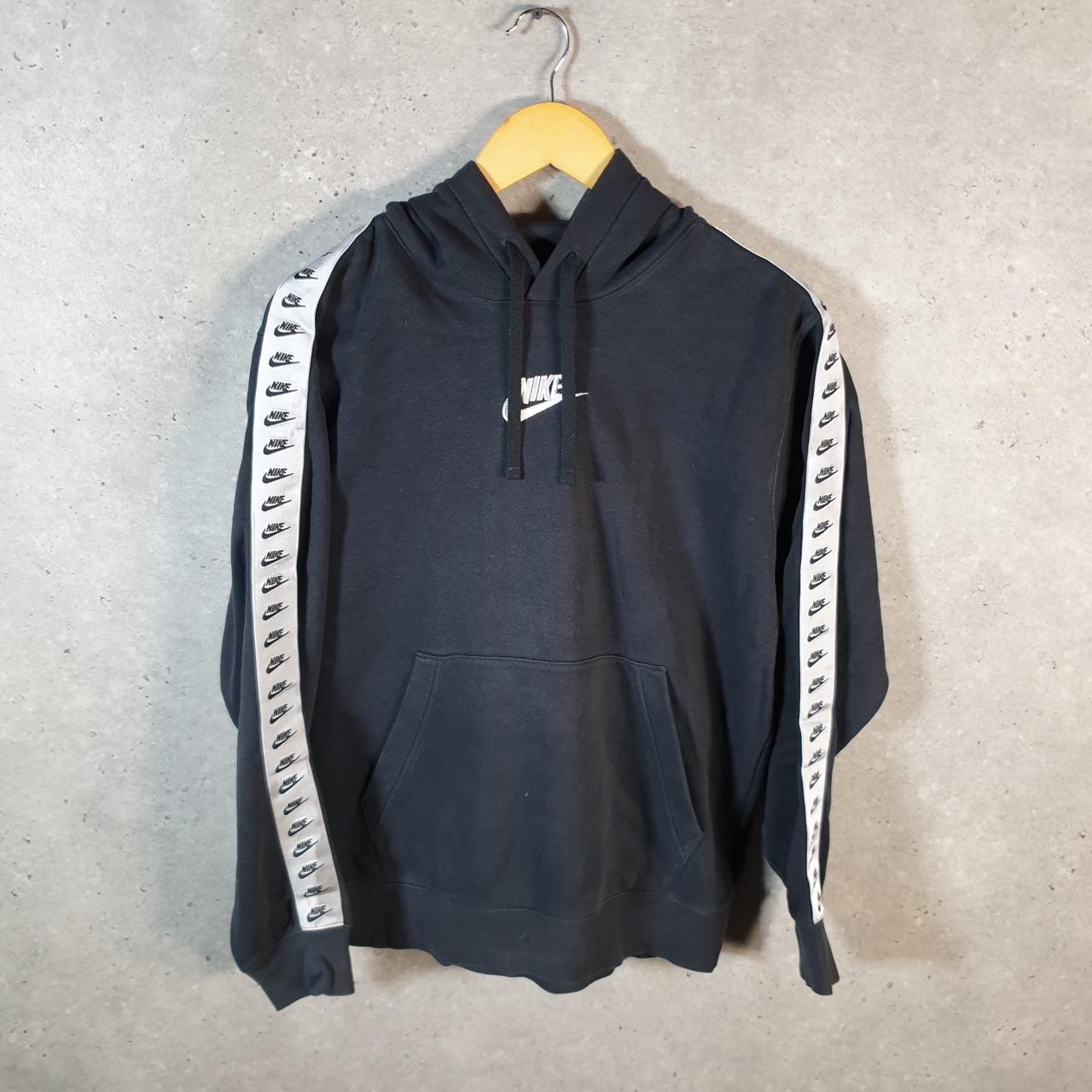 Vintage Nike Club Hoodie Men’s Small Black Centre Swoosh Y2K Pullover Sweatshirt Logo