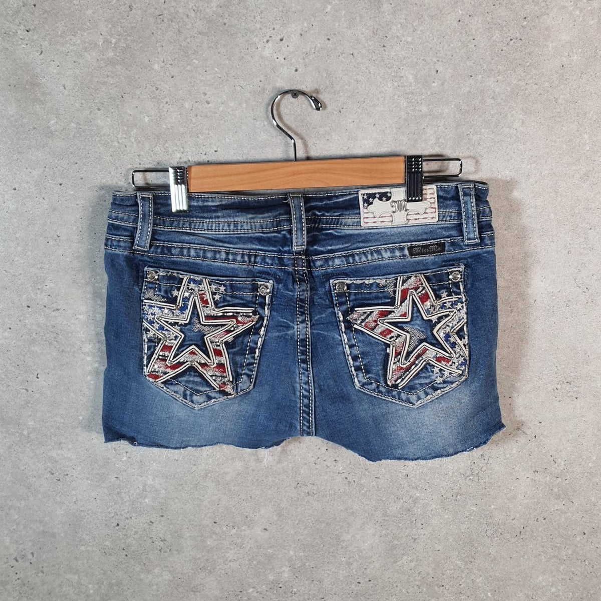 Vintage Miss Me Baggy Y2K Hip Hop Jeans Shorts Jorts Womens W30 Blue Denim USA A4825
