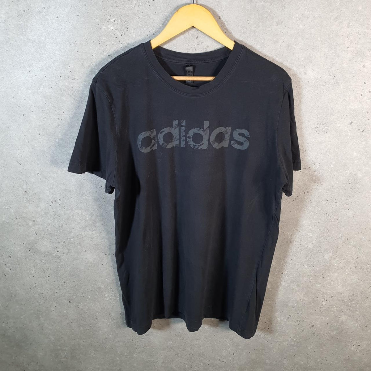 Vintage Adidas Spellout T Shirt Shirt Men’s Large Black Three Stripes Logo Athletic C9840