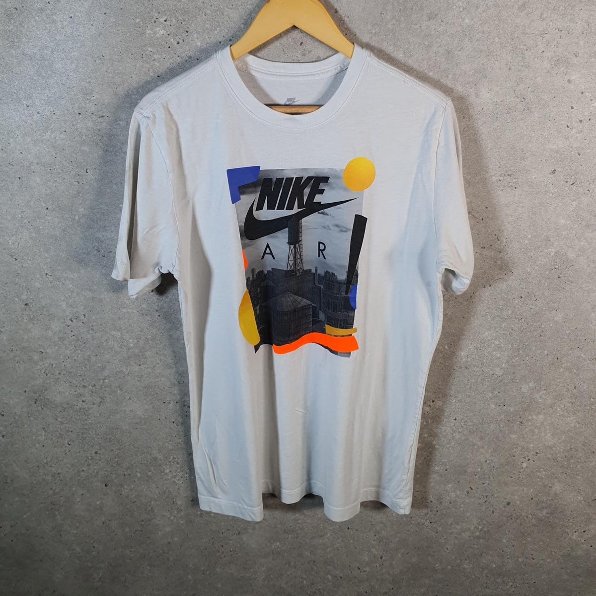 Vintage Nike Air Spellout T Shirt Shirt Men’s Medium White Swoosh Logo Athletic C9846
