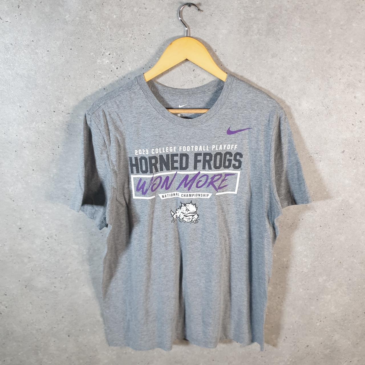 Vintage Nike 2023 Horned Frogs T Shirt Men’s Large Grey Logo Swoosh Athletic