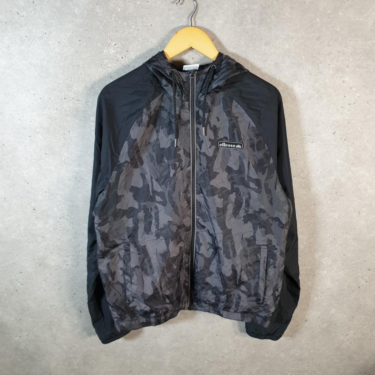 Vintage Ellesse Windbreaker Track Jacket Mens Large Grey Camouflage Full Zip