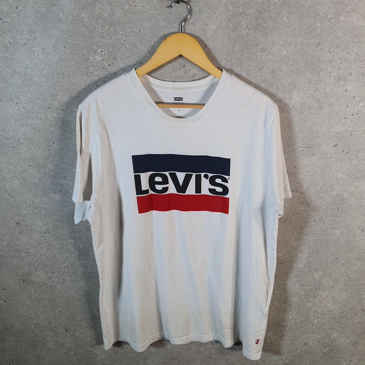 Vintage Levis Spellout T Shirt Shirt Men’s Large Regular Fit White Logo Athletic