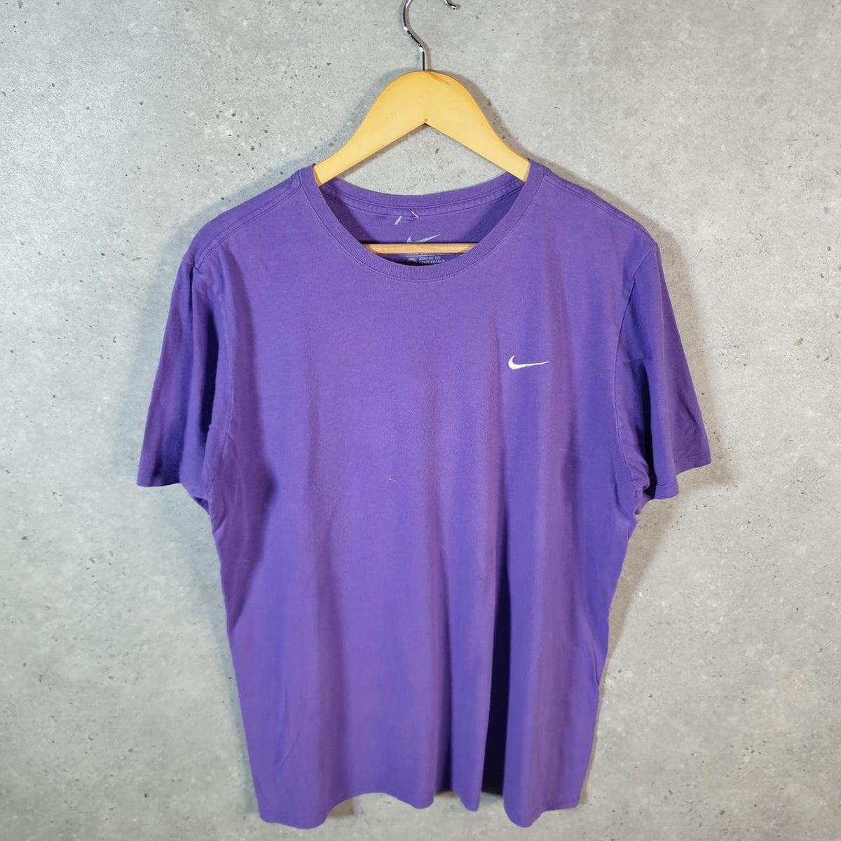 Vintage Nike Embroidered T Shirt Mens Large Purple Logo Single Swoosh Athletic