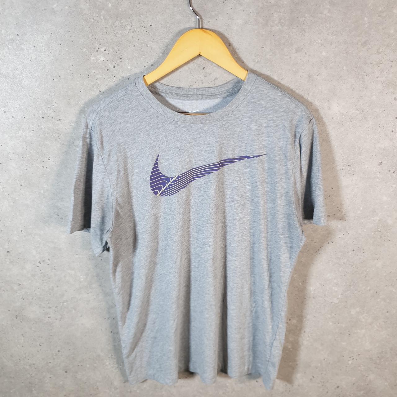 Vintage Nike Dri Fit T Shirt Men’s Medium Grey Logo Printed Swoosh Athletic