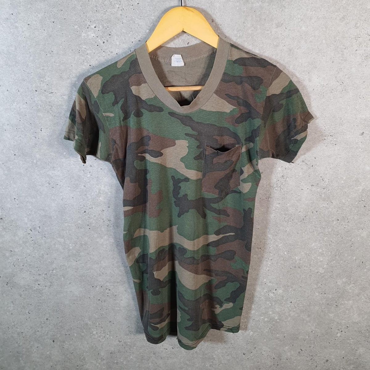 Vintage RealTree Army 90s USA Graphic Single Stitch T Shirt Men’s XS Green