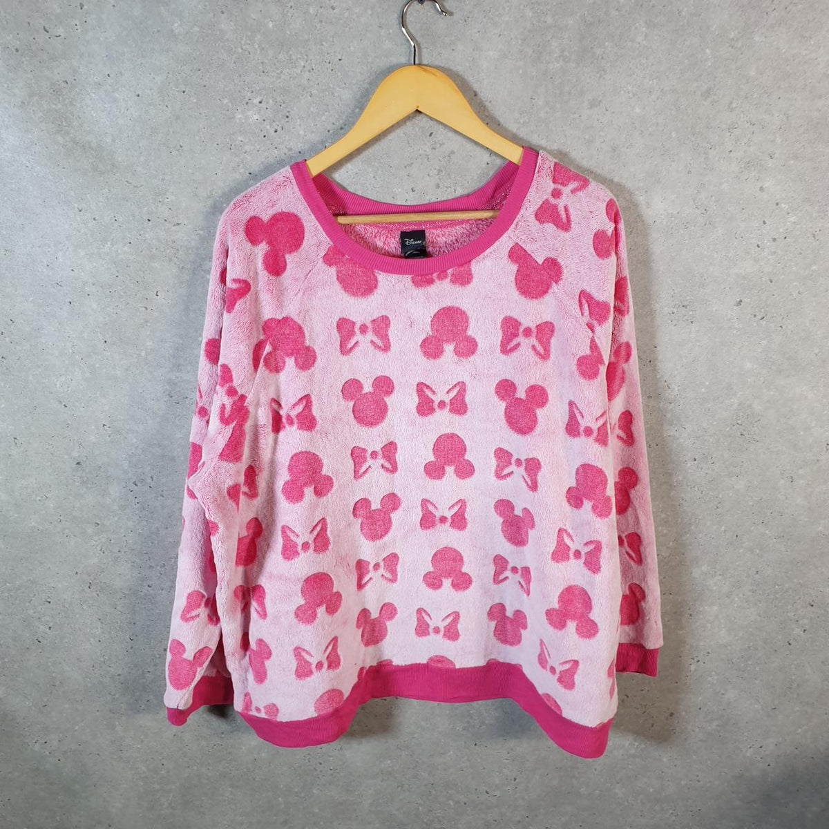 Disney Mickey Mouse Fleece Pullover Sweatshirt Mens 2XL Pink All Over Print AOP Logo