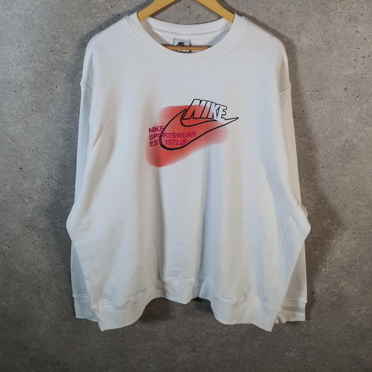 Vintage Nike Club Sweatshirt Men’s 2XL White Swoosh Y2K Pullover Logo