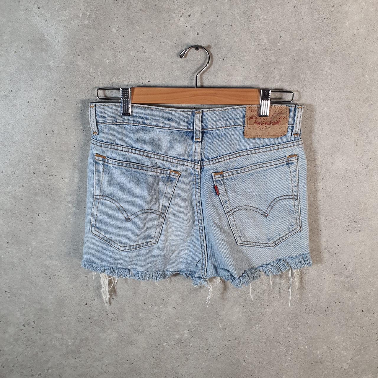 Vintage Levi’s Cut Off Baggy Shorts Jorts Cargo Womens W28 Blue Relaxed Denim