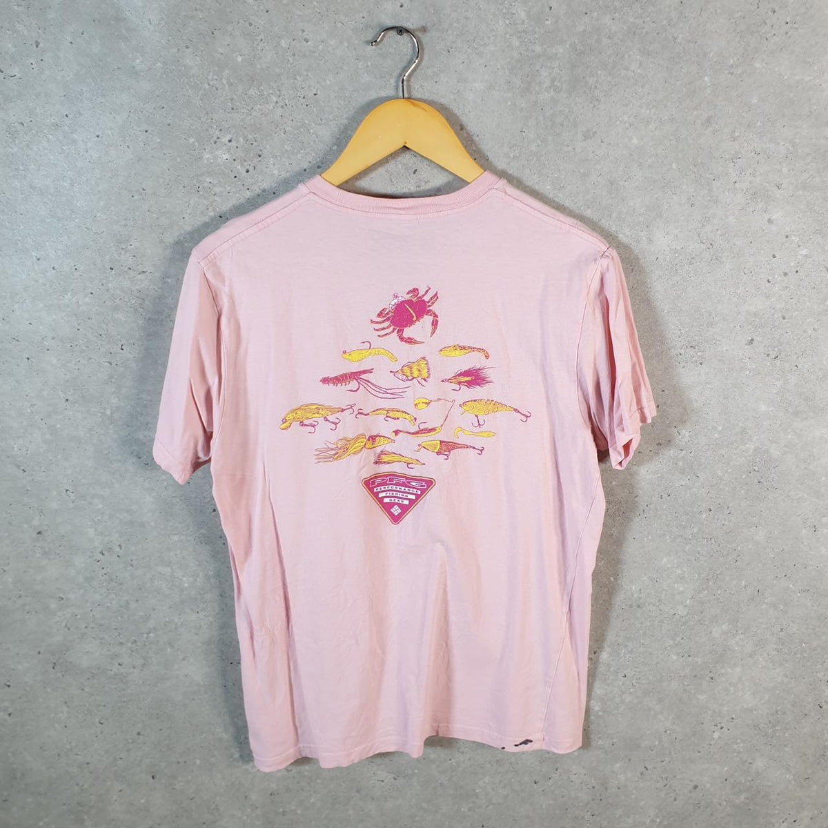 Vintage Columbia USA Flag T Shirt Shirt Men’s Medium Pink Logo Athletic