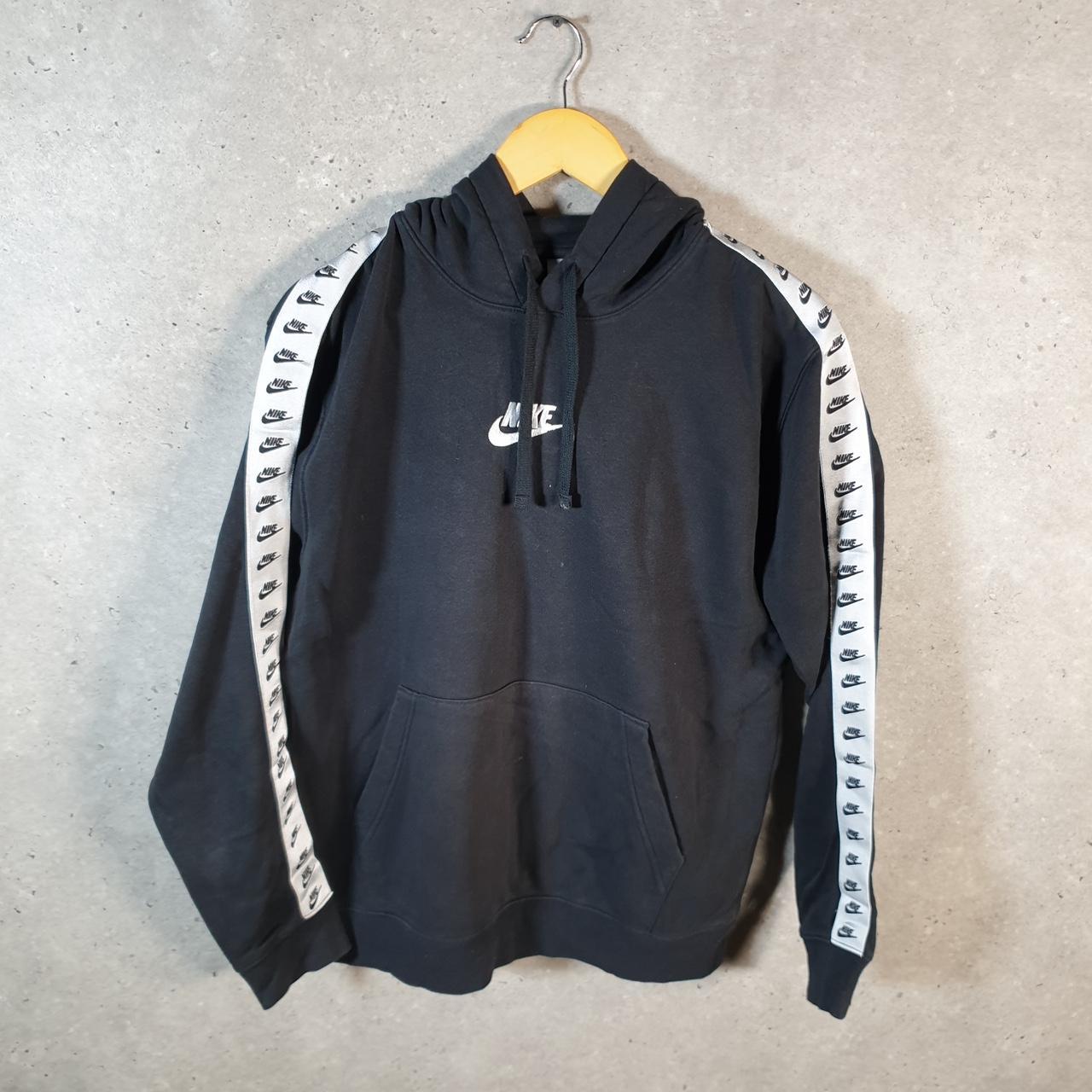 Vintage Nike Club Hoodie Men’s Small Black Centre Swoosh Y2K Pullover Sweatshirt Logo