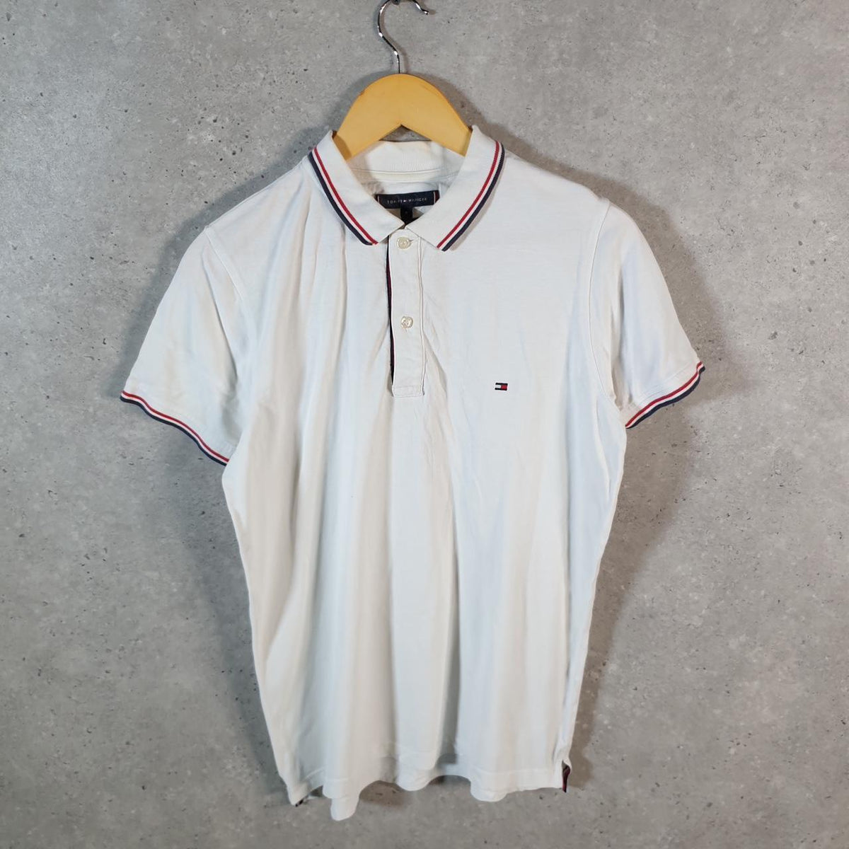 Vintage Tommy Hilfiger Polo Shirt Men’s Medium White Slim Fit Embroidered Logo