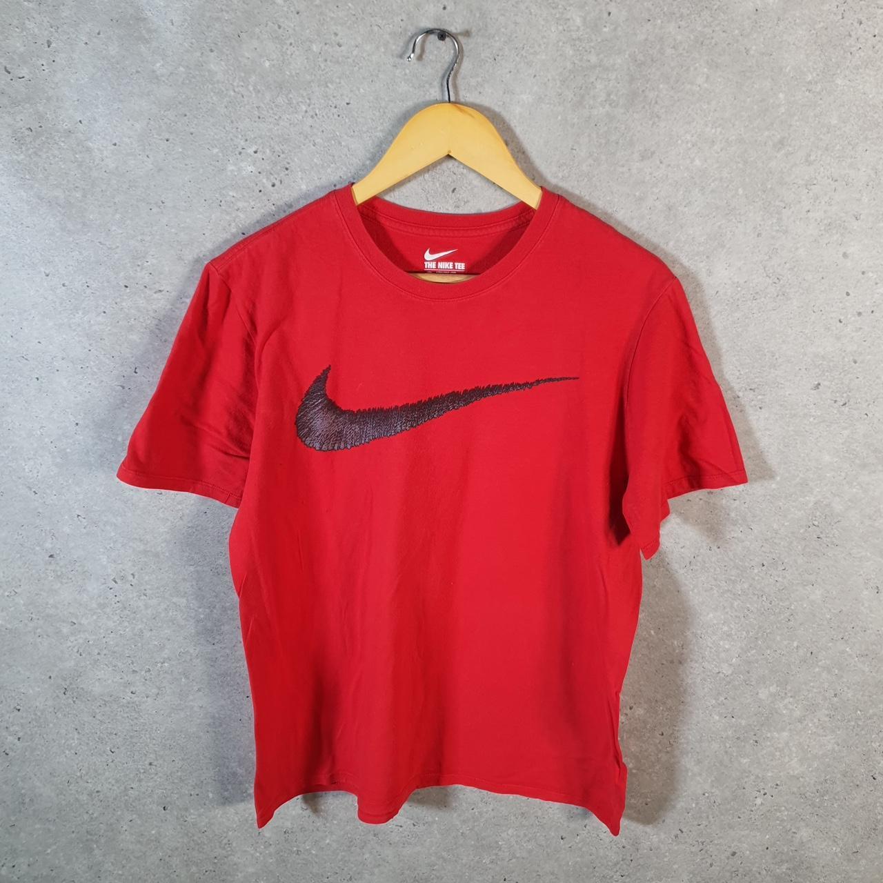 Vintage Nike Club Spellout T Shirt Men’s Large Red Logo Swoosh Athletic